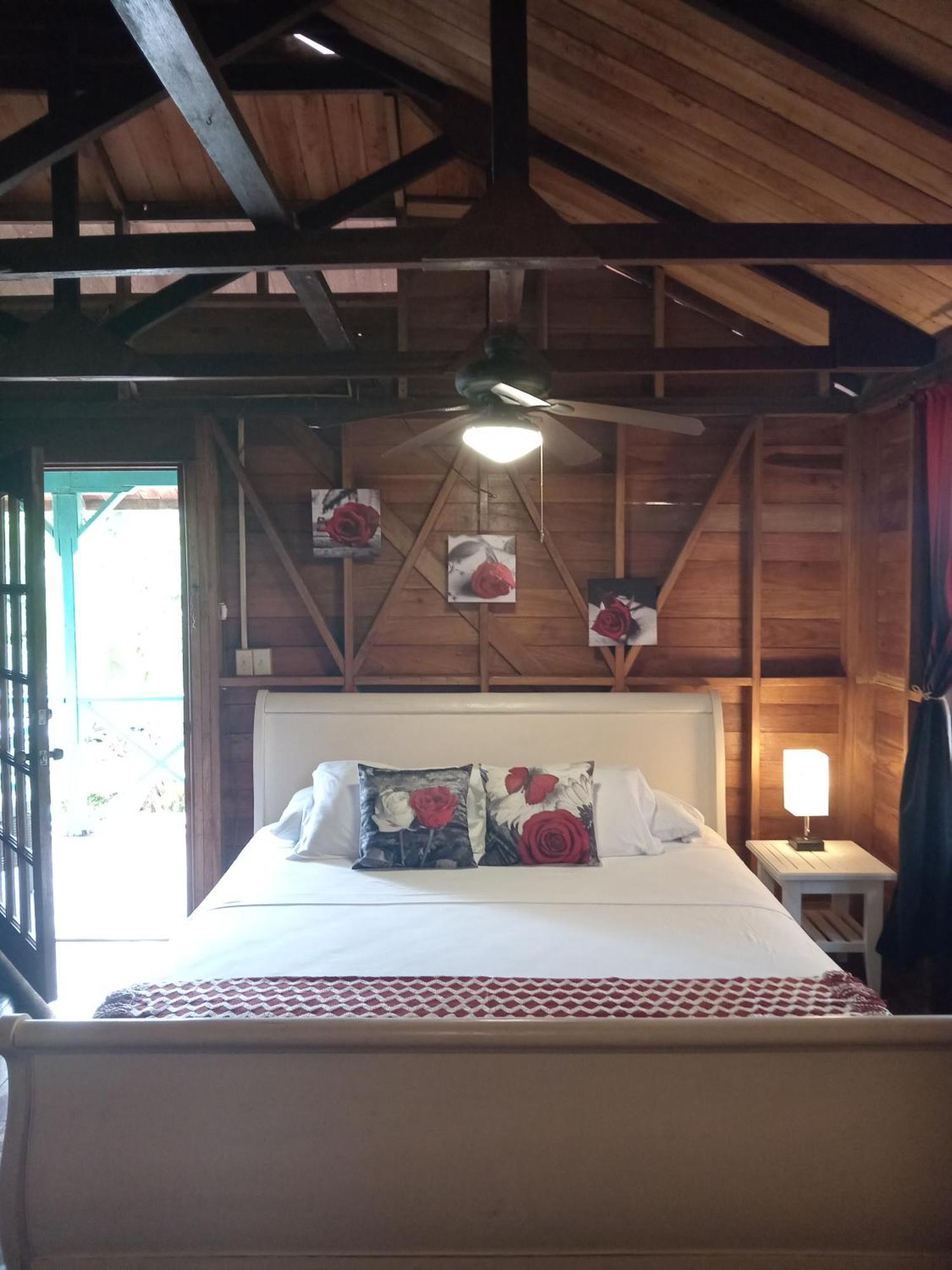 Villa Bahia Del Sol Бокас дел Торо Екстериор снимка